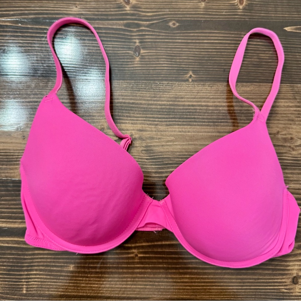 Victoria's Secret Wear Everywhere Push Up Hot Pink Bra Size 34C
